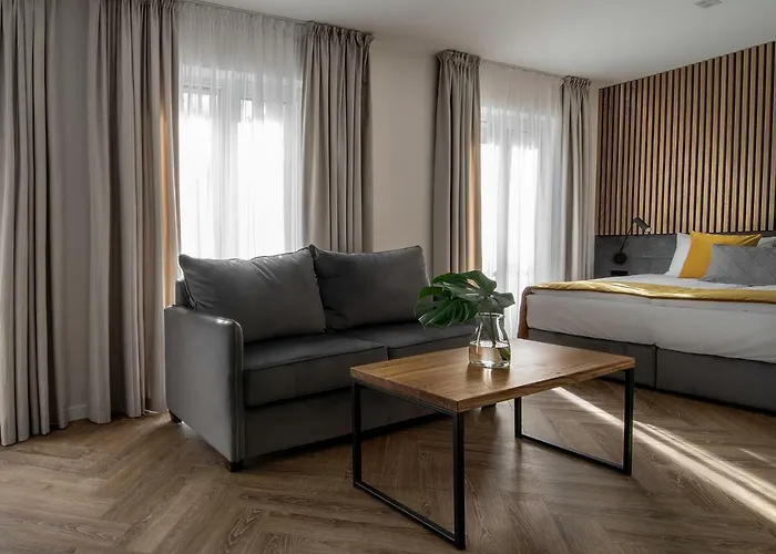 Jono Kalnelis Κλαϊπέντα